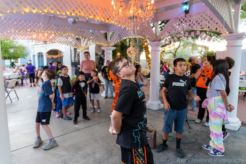 2024-10-26-Candlelighters-Halloween-Party-686