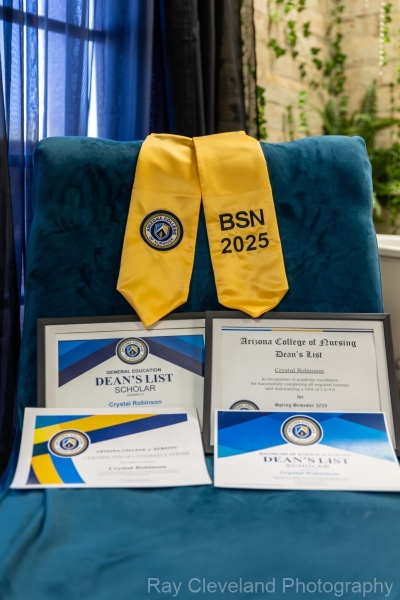 2025-08-04-Crystal-Robinson-Graduation-Studio-Session-117