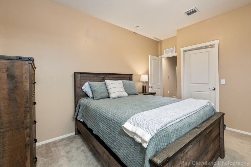 8763-E-Perry-Park-Cir-031