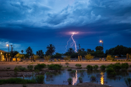 20210729-tl-puddle-lightning-058