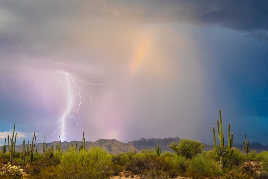 2023-07-24 TL R6 Storm Structure Lightning-055