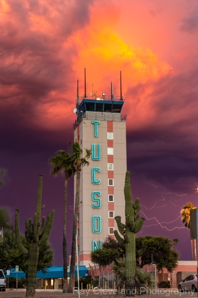 20220624-monsoon-tucson-airport-6D-123-Edit